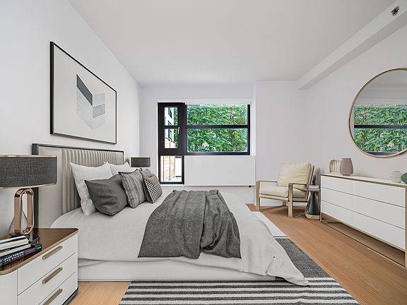 3rd image of 171 Suffolk St #2EE