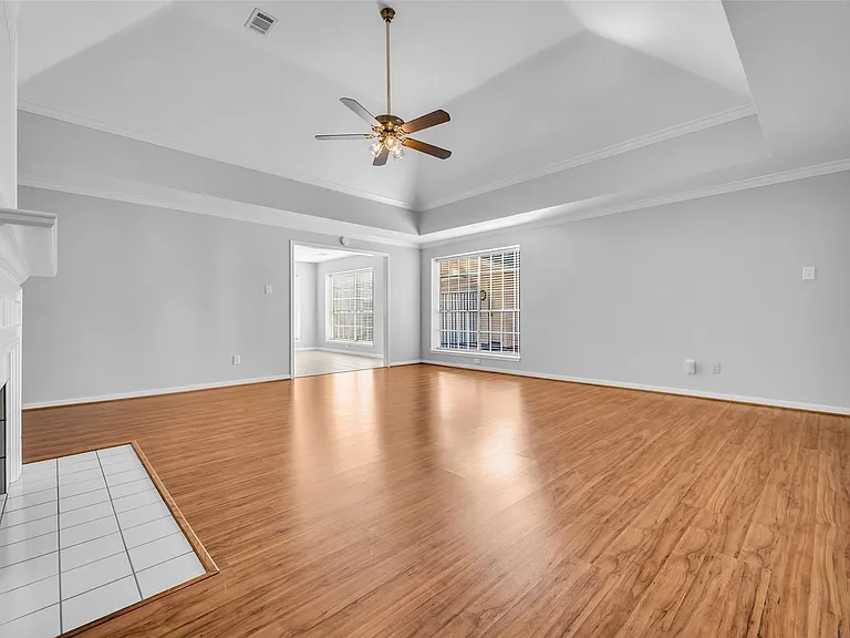 3827 Bratton St — Photo 22