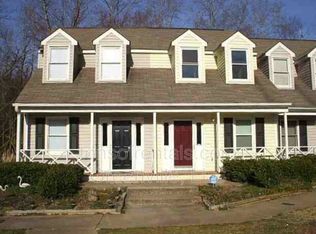 3 Village West Ct, Spartanburg, SC 29301
