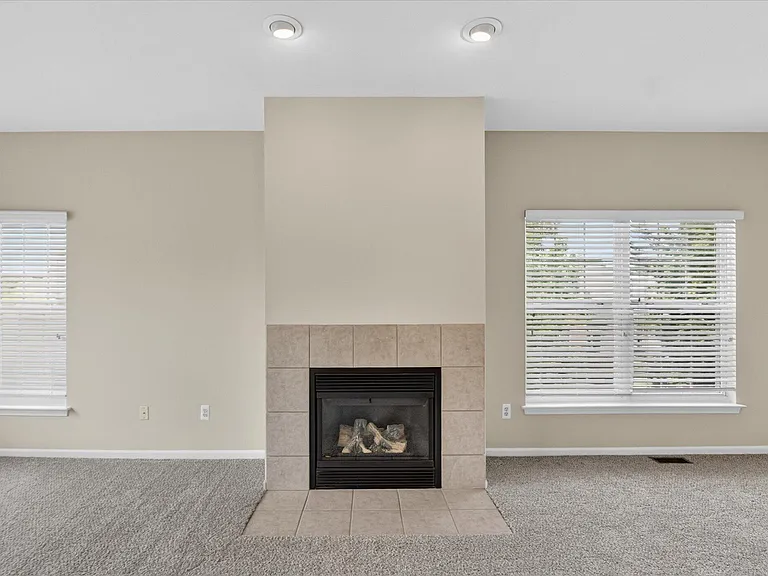 379 Cherry Orchard Rd — Photo 5