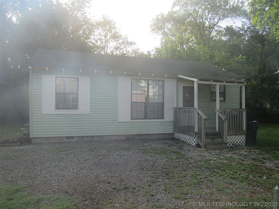 1st image of 1425 W Quarles St