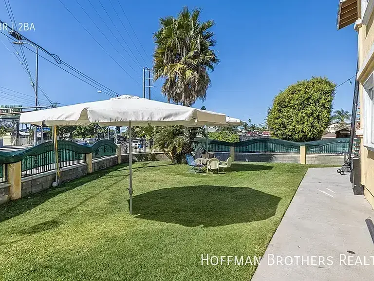 1552 S Cochran Ave — Photo 4