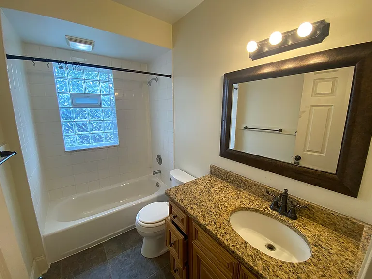 Summit St 1722 GW2 — Photo 35