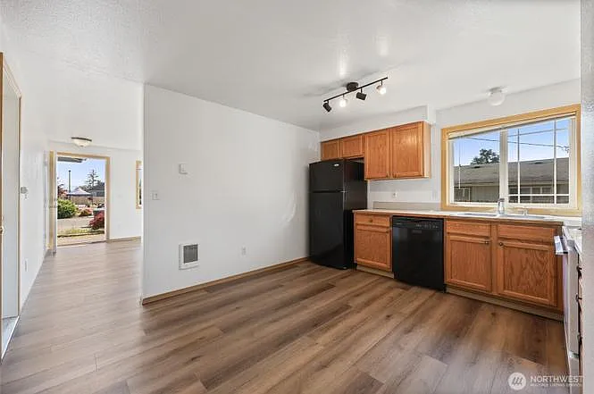 1320-1322 W Martin St #1322 — Photo 2