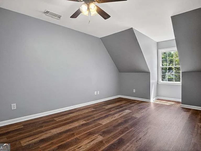 354 E Creek Bnd — Photo 27