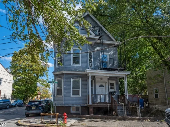 156 E Main St, Paterson City, NJ 07522