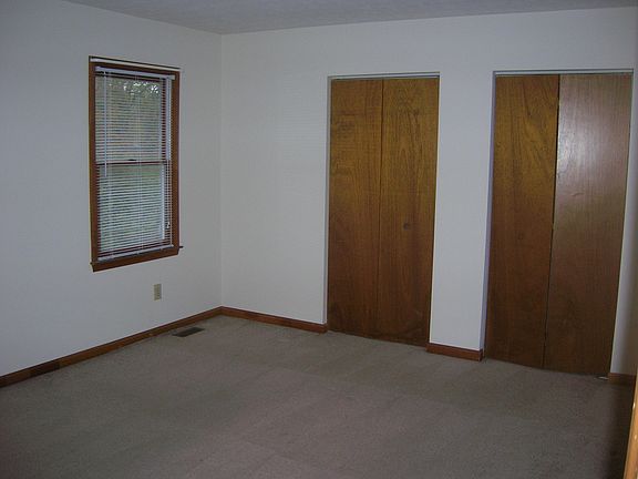 4th image of 3157 Pimlico Pkwy