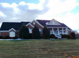 2950 Carroll Creek Rd, Johnson City, TN 37615