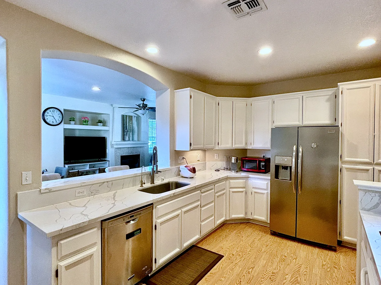 3 bed, 1241 sqft, $2,750 — Photo 4