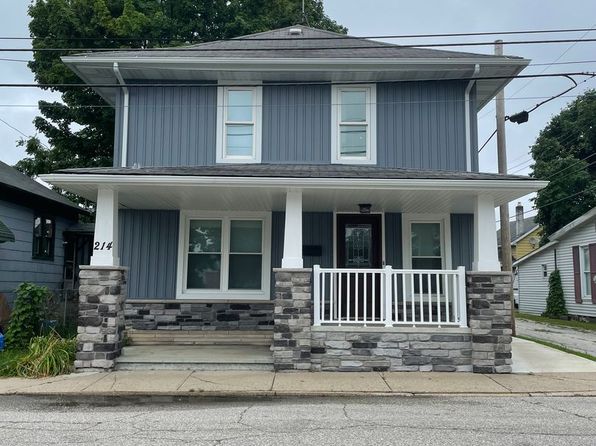 214 New St