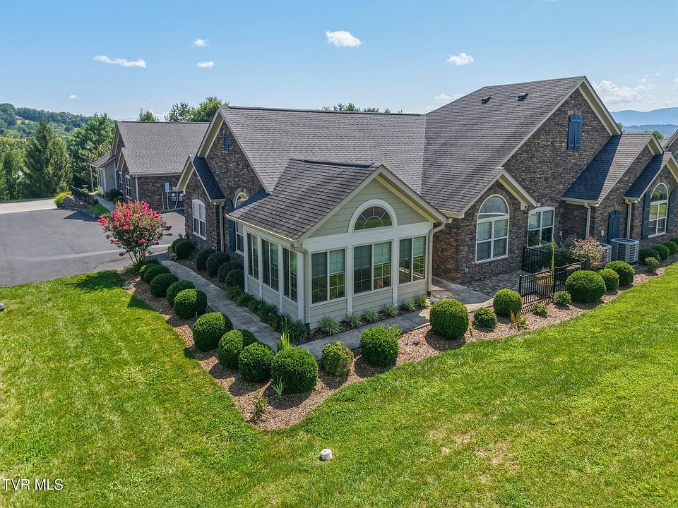 1st image of 1264 Hatterdale Farm Rd #1264