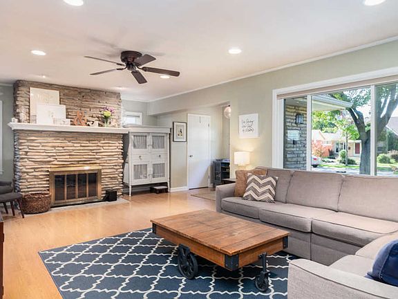 4th image of 5784 N Bel Aire Dr