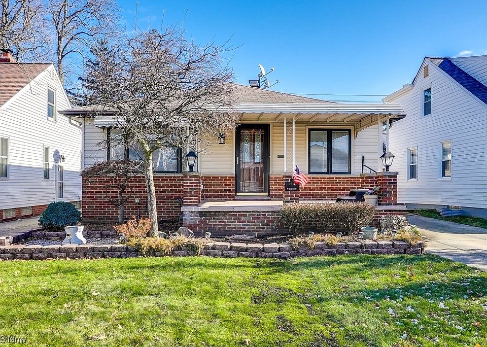 1st image of 1637 Woodhurst Ave