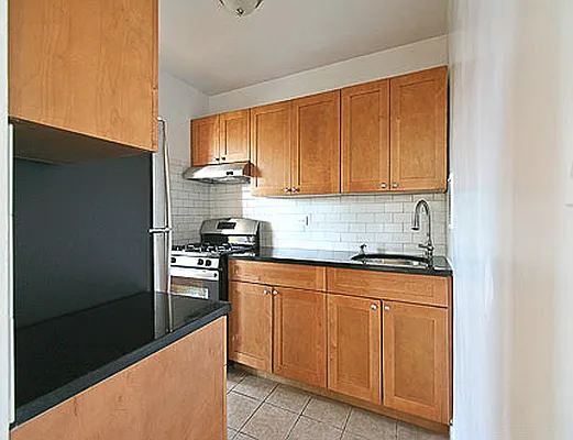 Rented by SW Queens Mezzanine | media 11