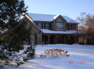 2925 Mallard Point, Island Lake, IL 60042