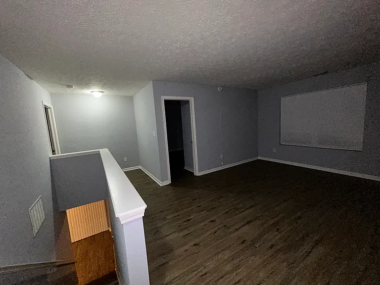 5221 Bombay Dr — Photo 12