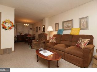 343 Salaignac St, Philadelphia, PA 19128