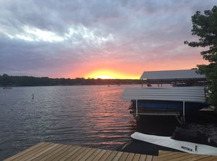 519 Lakeside Dr, Cuba, MO 65453