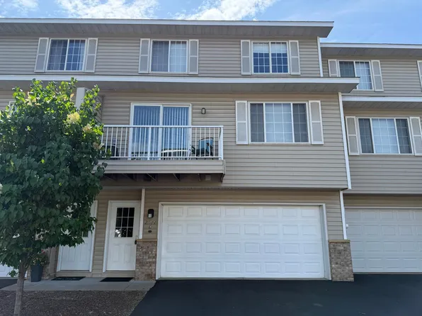 2541 Cobble Hill Ct Unit E, Saint Paul, MN 55125