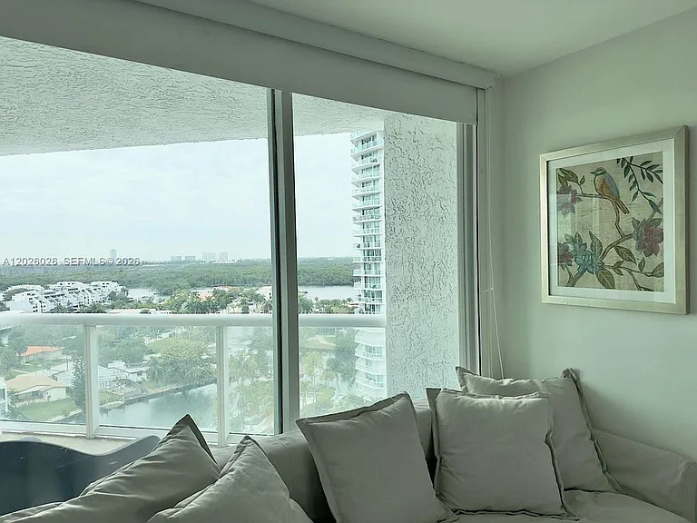 16400 Collins Ave #1545 — Photo 2