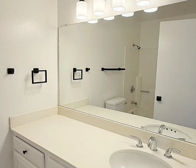 1113 Privet St — Photo 11