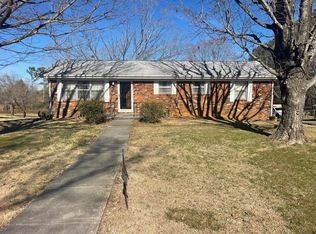 680 Haywood Dr NW, Cleveland, TN 37312