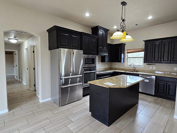 3rd image of 210 Stonehenge Way