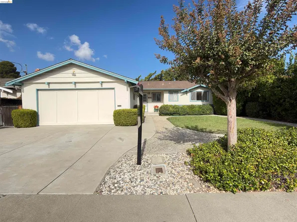 914 San Carlos Dr, Antioch, CA 94509