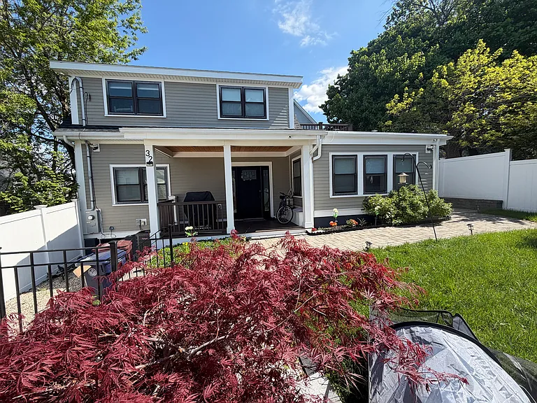 32 Fremont Ave — Photo 11