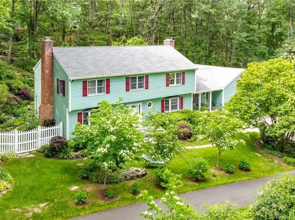 124 Mill Spring Lane, Stamford, CT 06903