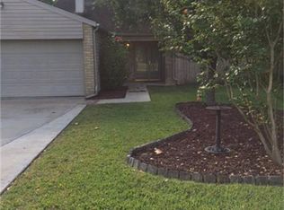 223 Travis St, Webster, TX 77598