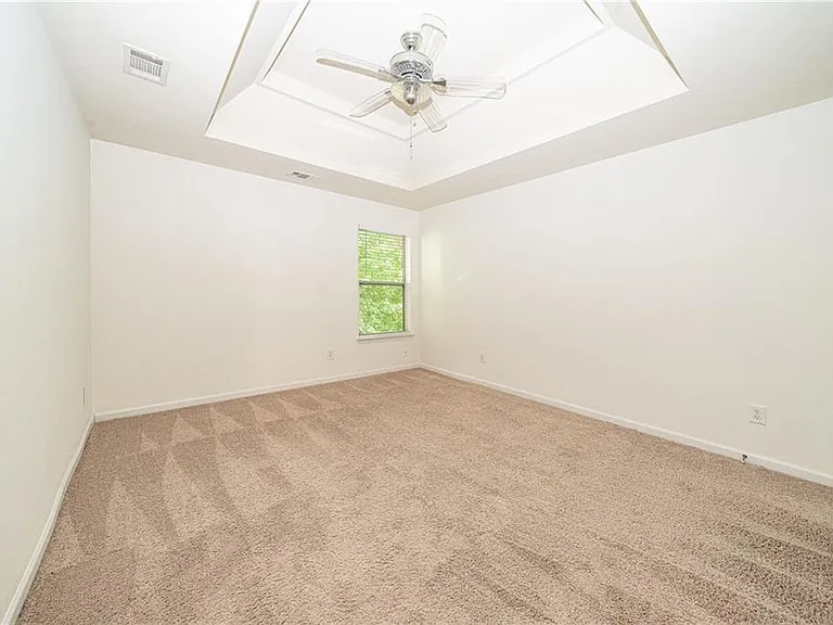 715 Moonlight Way — Photo 21