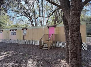 607 WILSON Drive, Interlachen, FL 32148