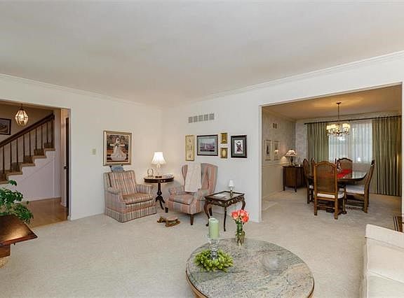 5th image of 12379 Oak Hollow Dr