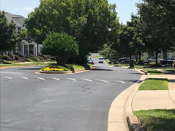 Street view on Hadley Commons Dr.