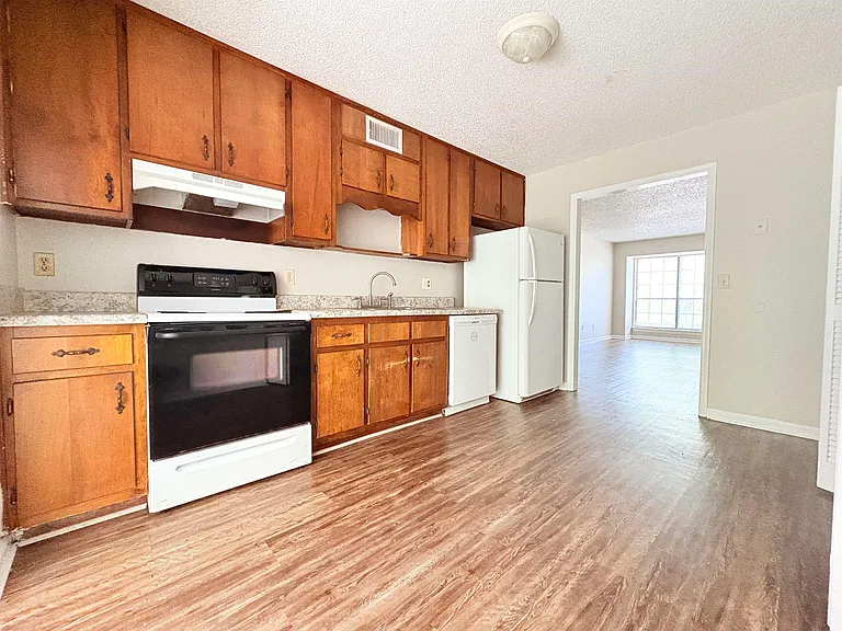 1663 Kay Ave #D — Photo 8