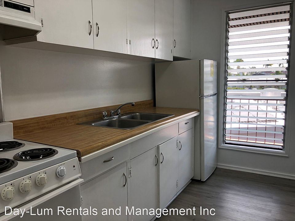 1st image of 963 Kilauea Ave APT 301