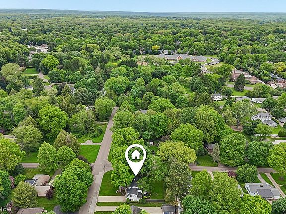 2nd image of 111 White Pond Dr