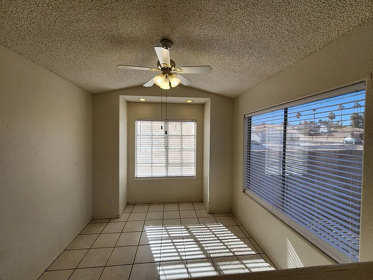 1720 Navarre Ln — Photo 14