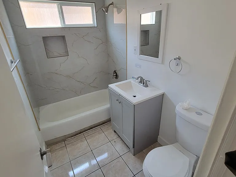 6623 Troost Ave — Photo 13