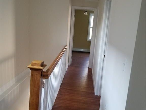 3rd image of 172 Winfred Ave