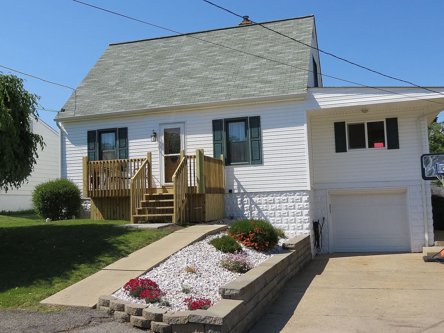 2782 Johnson St photo 1