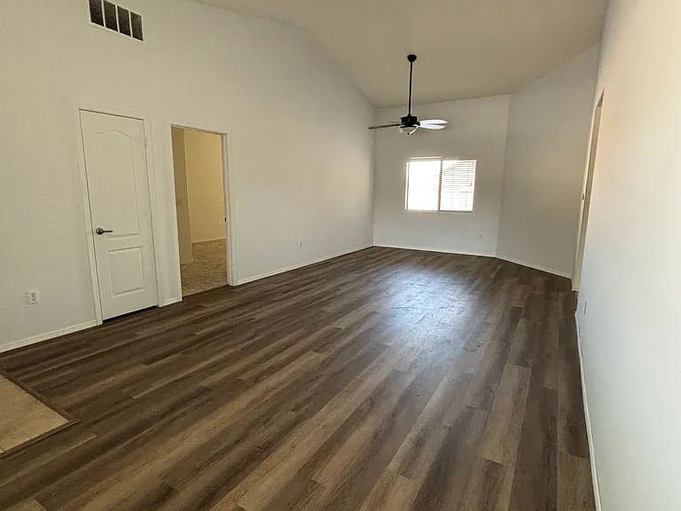 11399 W Stone Hearth St — Photo 4