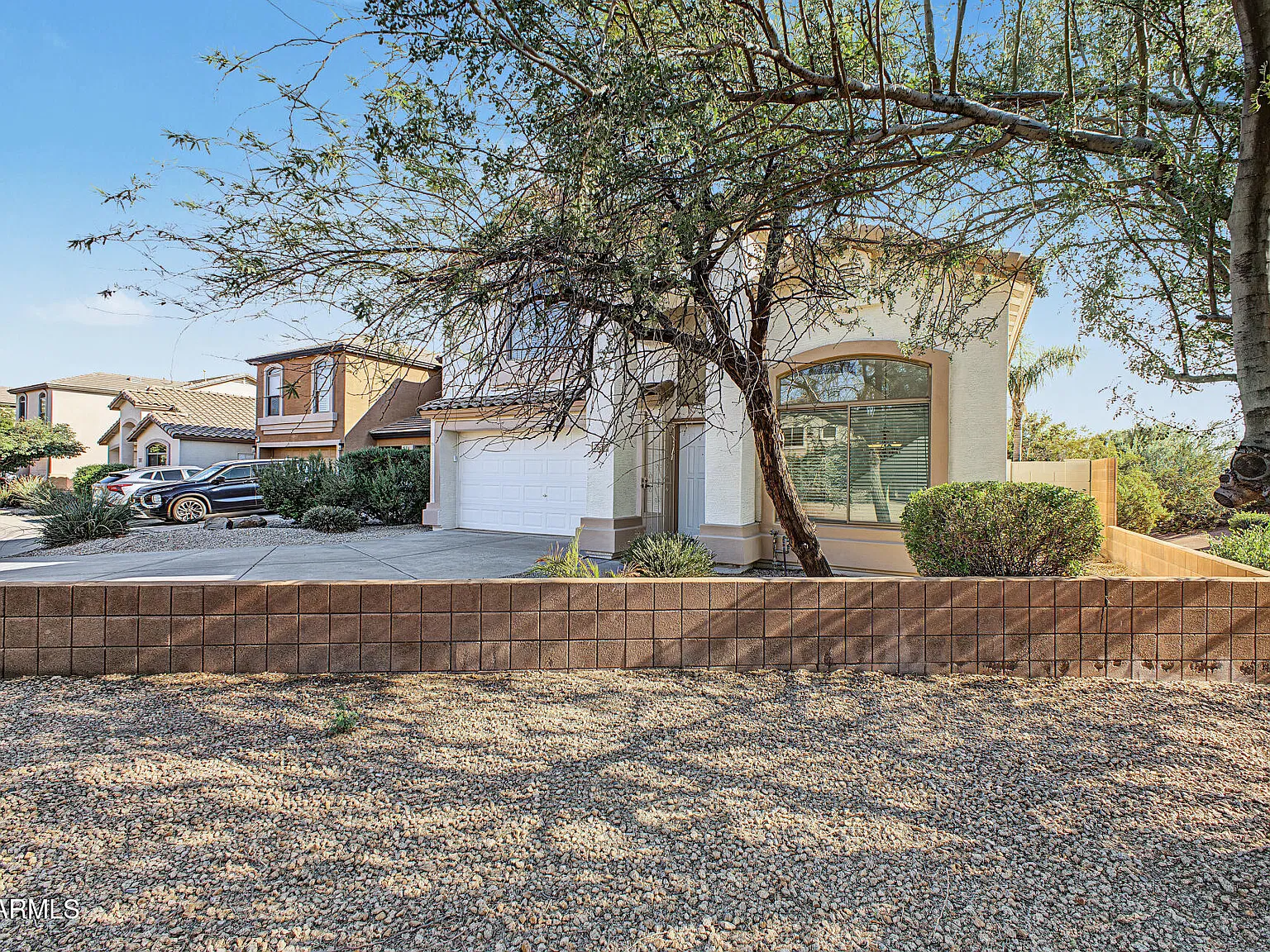 4 bed, 2.5 bath, 1982 sqft, $2,850 — Photo 3