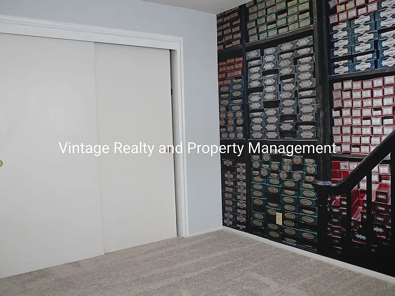 445 Almond Dr #129 — Photo 10