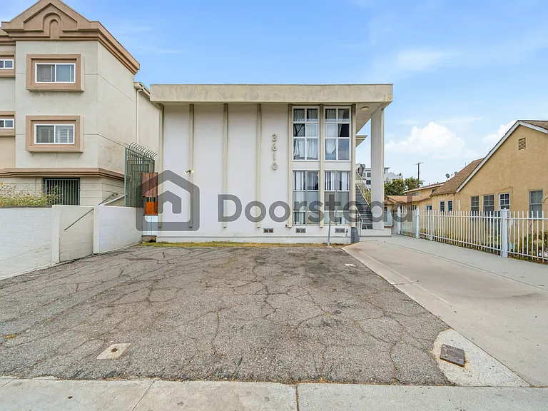 3610 Westwood Blvd #1 — Photo 3