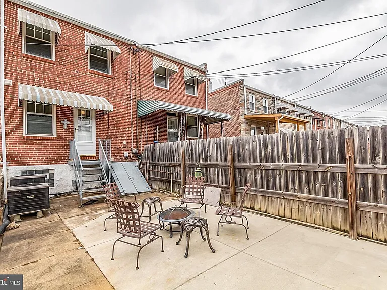 335 Drew St #1 — Photo 20