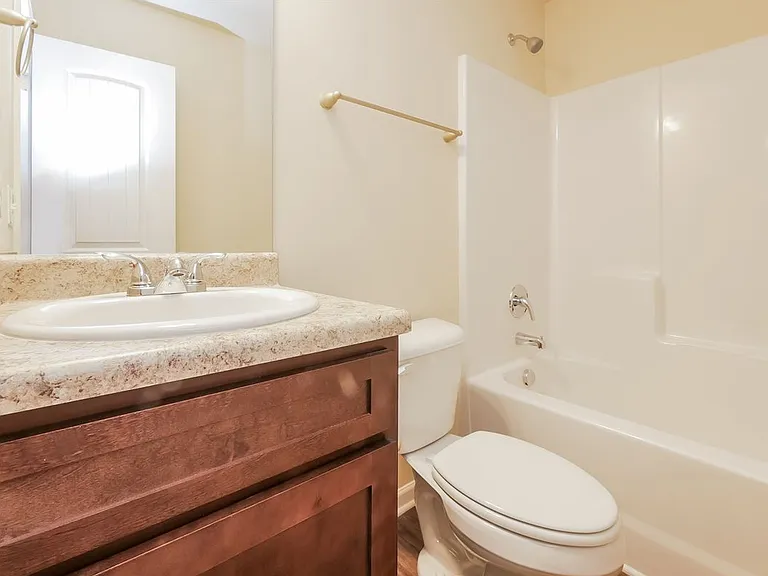 315 Rankin Cir — Photo 13