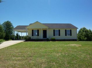 109 McGinnis Dr, Grover, NC 28073