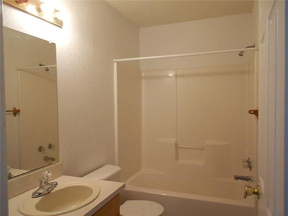 5th image of 315 W Tennessee St